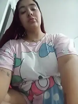 Snapshot of juanitaa27 chatting on May 27, 2:03 pm juanitaa27 online show from May 27, 2:03 pm
