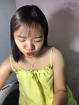 Snapshot of Ari_baby9 chatting on June 23, 9:46 pm Ari baby9 online show from June 23, 9:46 pm