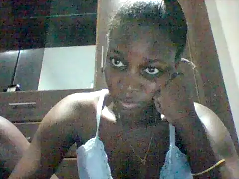 Snapshot of zainaxxxxx chatting on June 16, 8:55 pm zainaxxxxx online show from June 16, 8:55 pm
