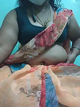 Snapshot of Tamil-kaviya98 chatting on June 17, 5:25 pm Tamil-kaviya98 online show from June 17, 5:25 pm
