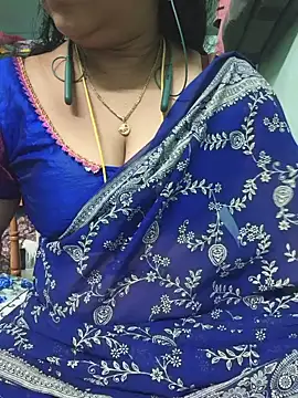 Snapshot of Tamil-kaviya98 chatting on June 25, 8:24 pm Tamil-kaviya98 online show from June 25, 8:24 pm