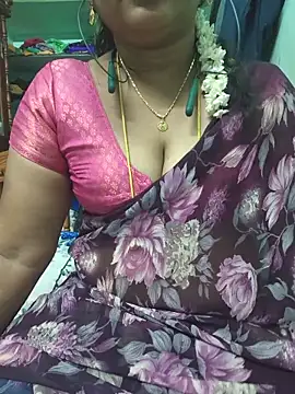 Snapshot of Tamil-kaviya98 chatting on June 29, 6:08 pm Tamil-kaviya98 online show from June 29, 6:08 pm
