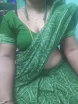 Snapshot of Tamil-kaviya98 chatting on June 30, 9:05 pm Tamil-kaviya98 online show from June 30, 9:05 pm