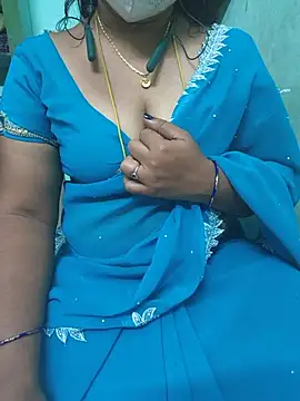 Snapshot of Tamil-kaviya98 chatting on July 6, 5:15 pm Tamil-kaviya98 online show from July 6, 5:15 pm