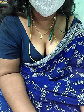 Snapshot of Tamil-kaviya98 chatting on July 16, 6:47 pm Tamil-kaviya98 online show from July 16, 6:47 pm