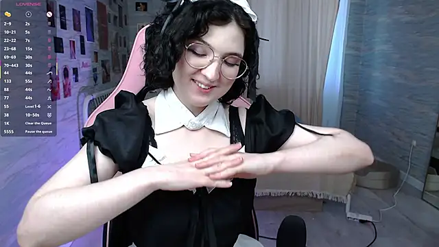 Snapshot of JackieApplePie chatting on June 21, 3:09 am JackieApplePie online show from June 21, 3:09 am