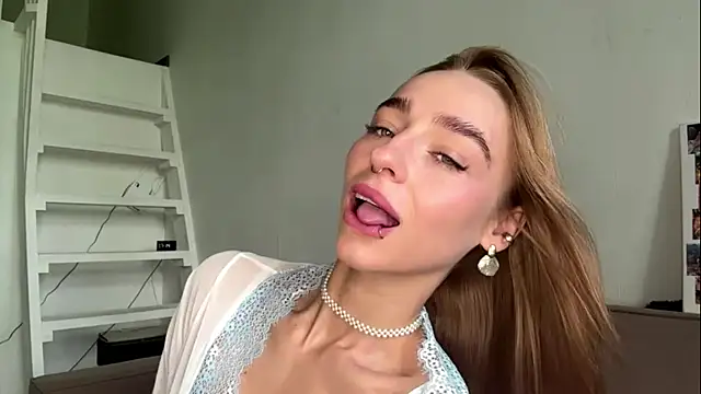 Snapshot of amilia-sexygirl chatting on June 26, 12:15 am amilia-sexygirl online show from June 26, 12:15 am