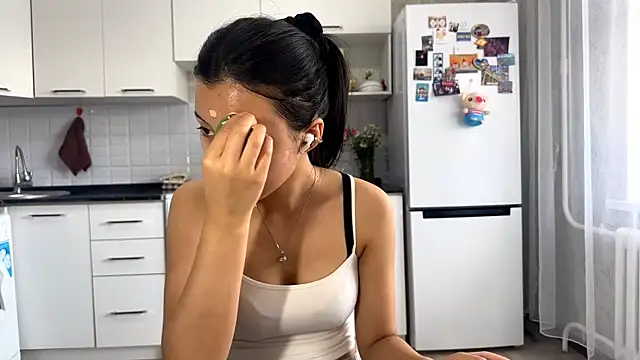 AikoHokonu online show from June 11, 7:17 am