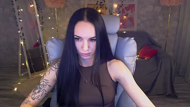 Snapshot of NicoleMerz chatting on June 27, 6:13 pm NicoleMerz online show from June 27, 6:13 pm