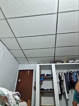 leonorq online show from June 6, 1:27 pm
