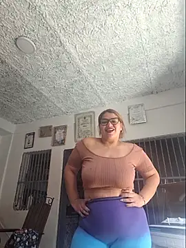 leonorq online show from June 9, 2:06 pm