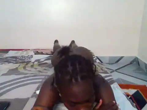 Snapshot of Sweet_quincy chatting on June 3, 8:03 pm Sweet quincy online show from June 3, 8:03 pm