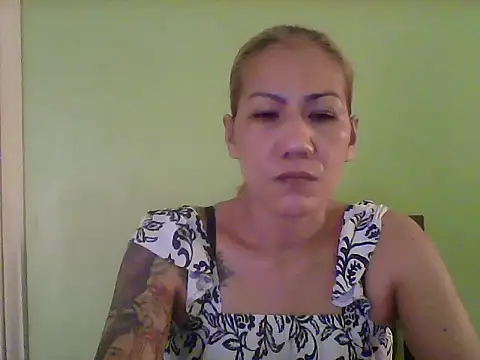Snapshot of pinayheartaker chatting on July 21, 1:52 am pinayheartaker online show from July 21, 1:52 am