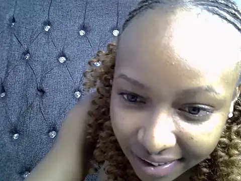 cocolaurah online show from July 24, 10:24 am