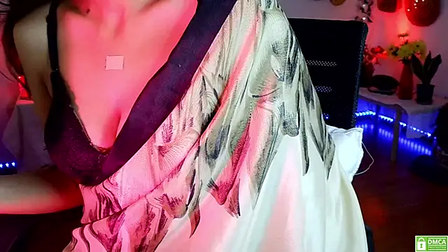 Snapshot of Yalinahotty chatting on June 30, 2:45 am Yalinahotty online show from June 30, 2:45 am