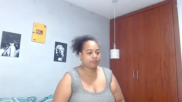 Snapshot of amaranthajhones_42 chatting on June 2, 11:34 am amaranthajhones 42 online show from June 2, 11:34 am