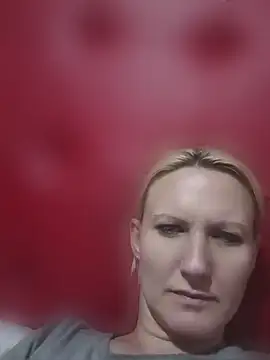 Snapshot of Isabelle_Cora chatting on June 24, 8:08 pm Isabelle Cora online show from June 24, 8:08 pm