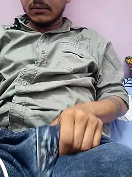 Dakuu A online show from July 6, 4:42 pm