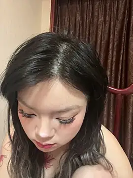 Snapshot of mgvivi chatting on June 3, 2:33 pm mgvivi online show from June 3, 2:33 pm