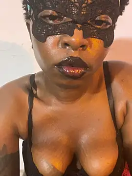 Snapshot of Honeybeespecial chatting on June 11, 11:25 pm Honeybeespecial online show from June 11, 11:25 pm