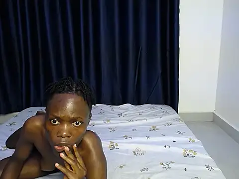 Snapshot of Melaninmagicc chatting on July 11, 12:08 pm Melaninmagicc online show from July 11, 12:08 pm