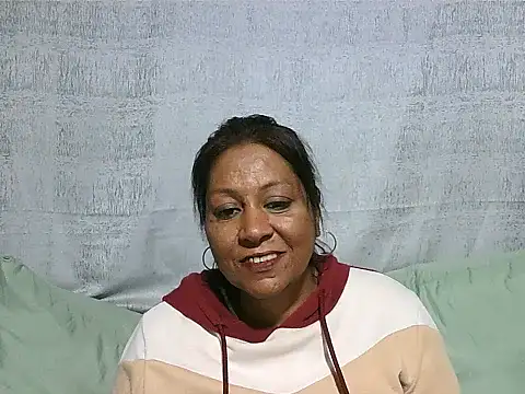 Snapshot of IndianSexyMilf69 chatting on June 16, 5:10 am IndianSexyMilf69 online show from June 16, 5:10 am