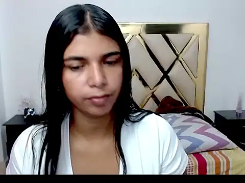 pamelaortiz21 online show from June 2, 1:13 pm