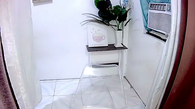Snapshot of barbie_fiona chatting on July 20, 8:11 pm barbie fiona online show from July 20, 8:11 pm