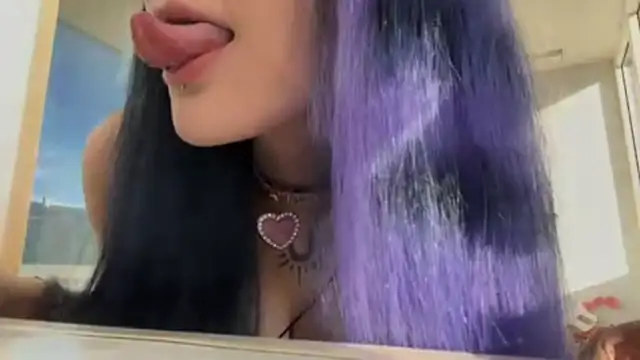 HolyCute online show from June 16, 4:09 pm