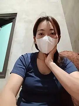 Snapshot of -Trinina- chatting on June 26, 2:10 pm -Trinina- online show from June 26, 2:10 pm