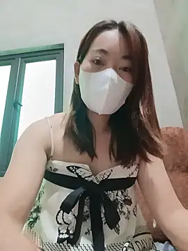 Snapshot of -Trinina- chatting on June 30, 4:57 am -Trinina- online show from June 30, 4:57 am
