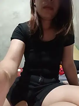 Snapshot of -Trinina- chatting on July 1, 10:42 pm -Trinina- online show from July 1, 10:42 pm