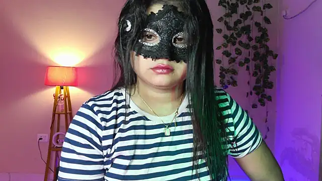 Snapshot of Red_Heart_ chatting on July 13, 6:00 pm Red Heart online show from July 13, 6:00 pm
