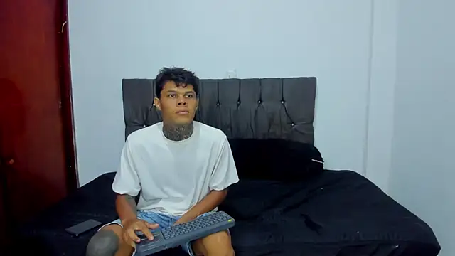 wickedboy twin1 online show from June 8, 7:36 pm