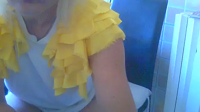 Snapshot of Alaska-perla chatting on June 22, 3:53 pm Alaska-perla online show from June 22, 3:53 pm