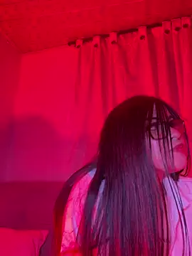 charlotte blairr online show from June 7, 4:38 am