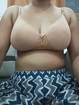 sexy kajal9 online show from July 7, 8:46 pm
