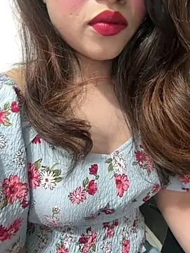 Snapshot of Yours_riya11 chatting on June 8, 5:57 pm Yours riya11 online show from June 8, 5:57 pm