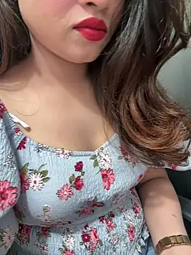 Snapshot of Yours_riya11 chatting on June 9, 6:03 am Yours riya11 online show from June 9, 6:03 am
