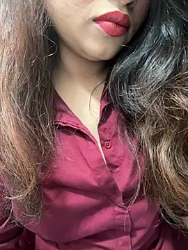 Snapshot of Yours_riya11 chatting on July 17, 11:31 pm Yours riya11 online show from July 17, 11:31 pm