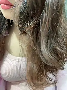 Snapshot of Yours_riya11 chatting on July 18, 8:45 pm Yours riya11 online show from July 18, 8:45 pm