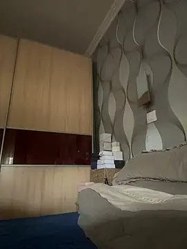 Snapshot of szexicicamica chatting on June 1, 7:21 am szexicicamica online show from June 1, 7:21 am