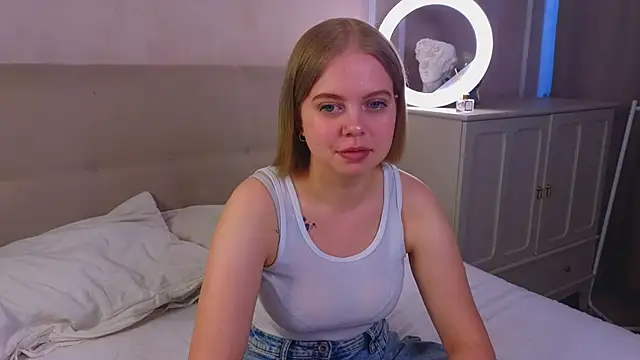 RebeccaCruz online show from June 7, 7:34 am