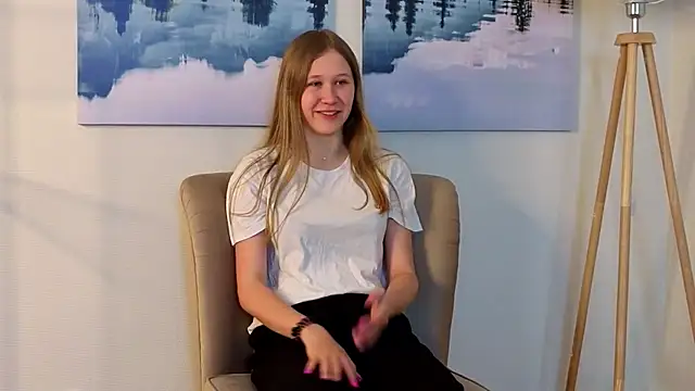 TobyHyle online show from June 2, 6:15 am