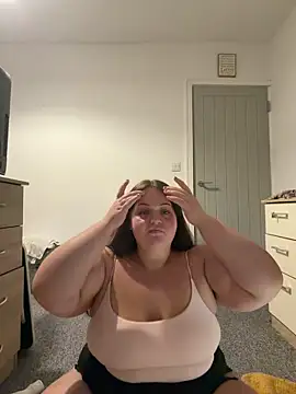 LillyMaexx online show from June 11, 12:43 am