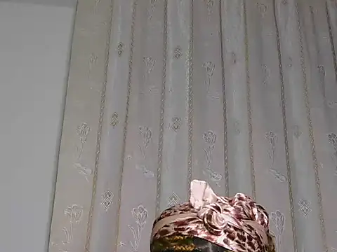 Snapshot of brownsugar_booty chatting on July 1, 11:48 pm brownsugar booty online show from July 1, 11:48 pm