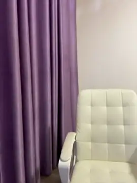 Snapshot of HiLILI-00 chatting on July 19, 2:54 pm HiLILI-00 online show from July 19, 2:54 pm