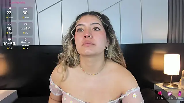 ChloeBelle  online show from July 18, 2:10 pm