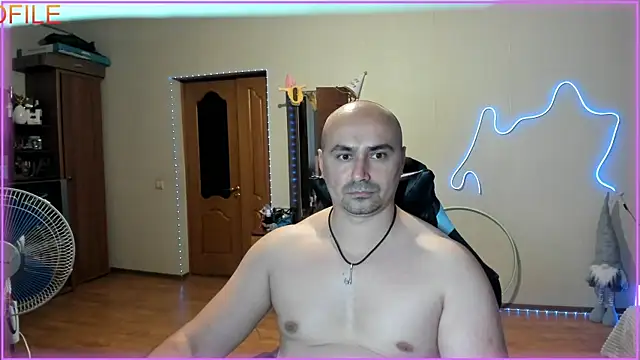 Snapshot of -SexyDaddy- chatting on May 31, 6:09 pm -SexyDaddy- online show from May 31, 6:09 pm