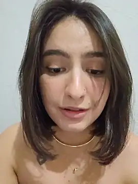 Snapshot of Juh_castro chatting on July 9, 6:45 pm Juh castro online show from July 9, 6:45 pm